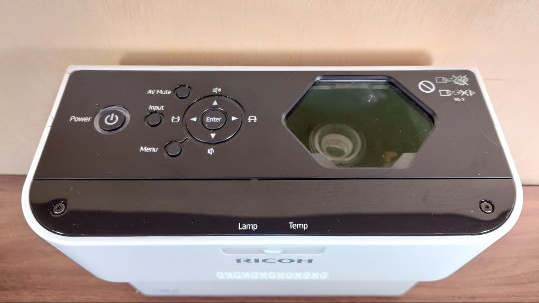 RICOH プロジェクター PJ WX4153N 超単焦点【表示OK・破損あり】