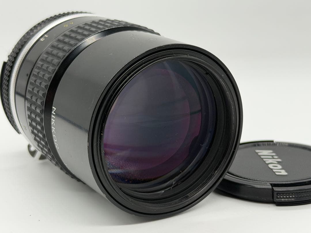 Nikkor 135mm f/2.8 レンズ