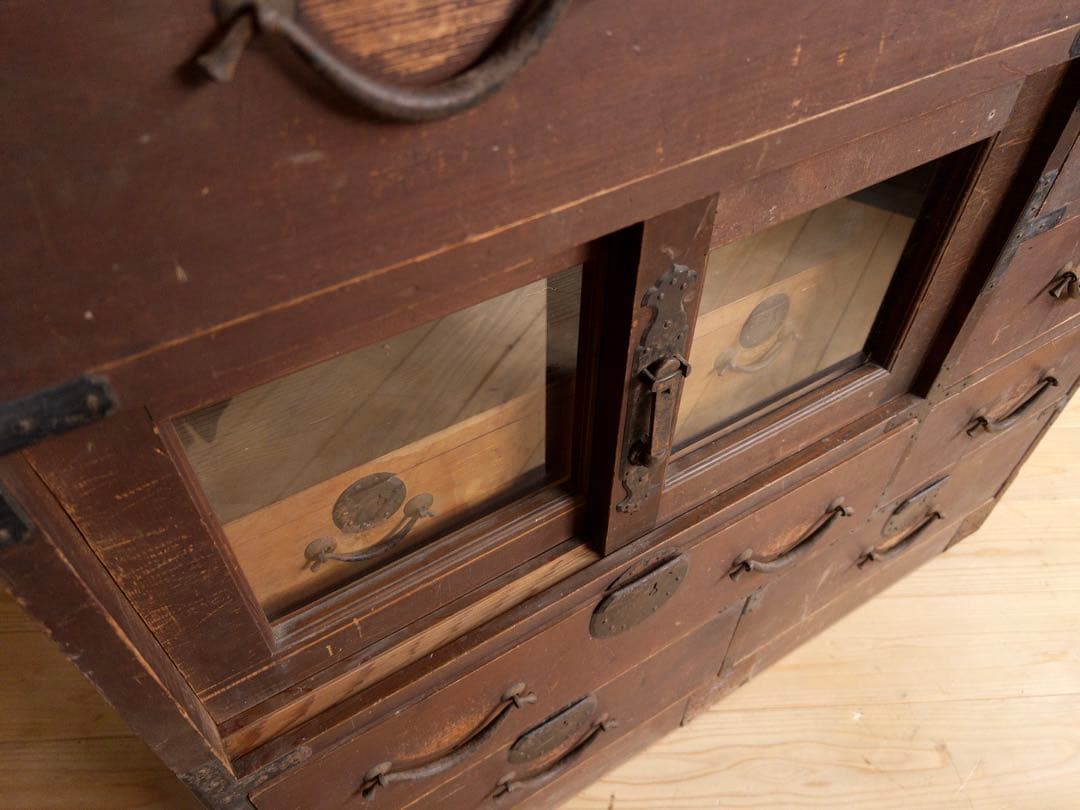 ガラス棚　和箪笥　M065　古道具　古家具　和家具　ビンテージ　アンティーク