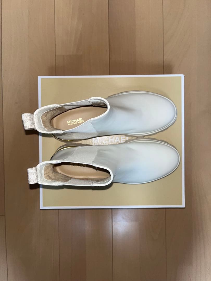 MICHAEL KORS レザー&ロゴ チェルシーブーツ