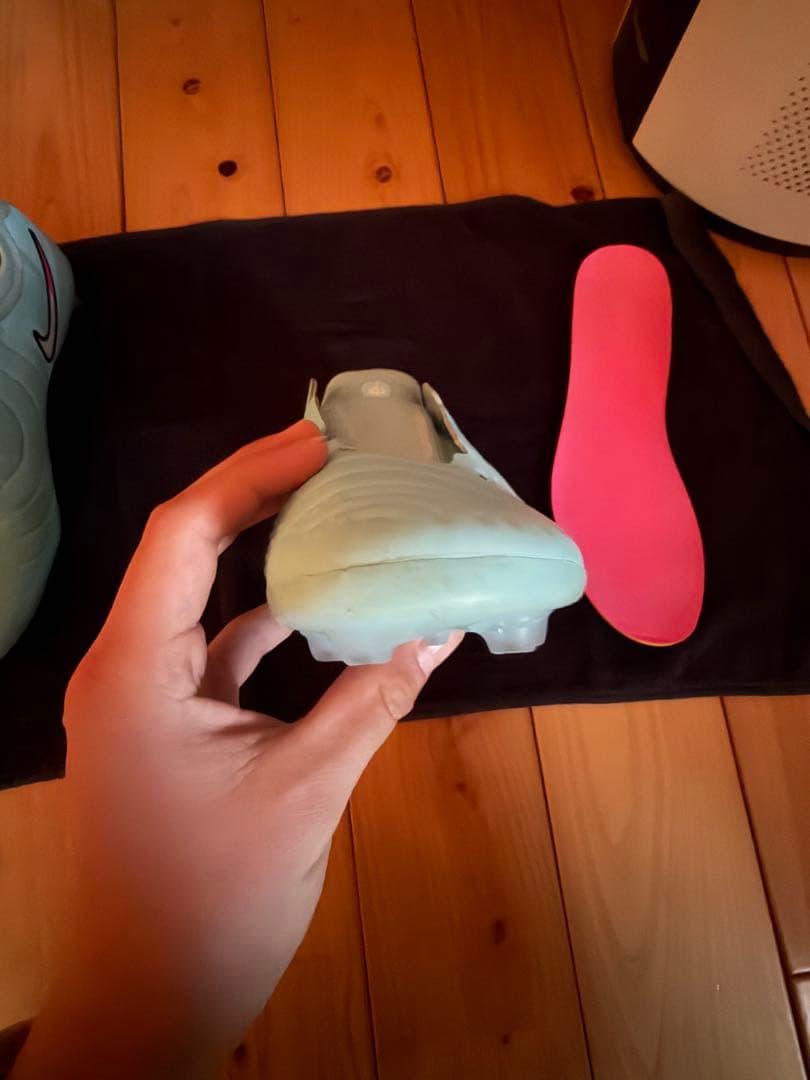 サッカースパイク　ティエンポ10elite