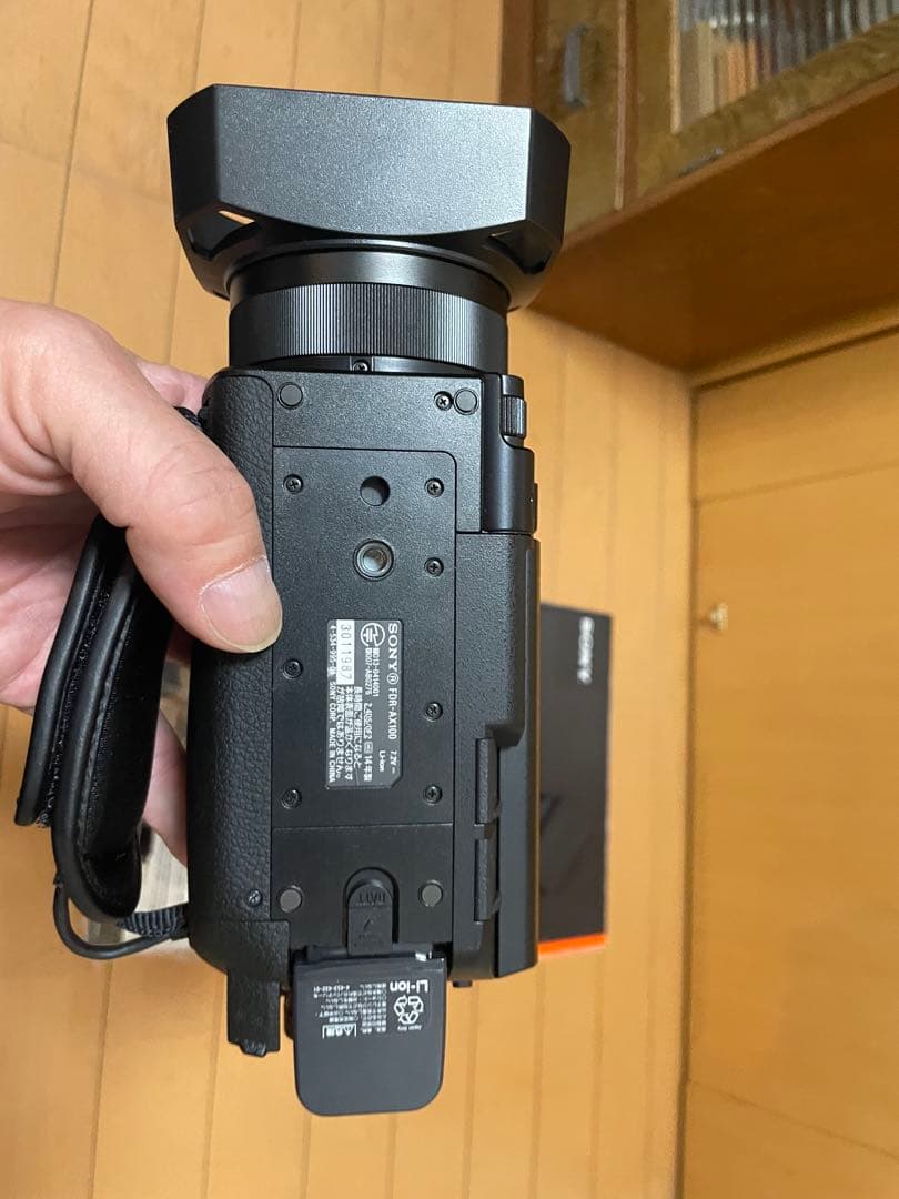 SONY FDR-AX100 4Kビデオカメラ