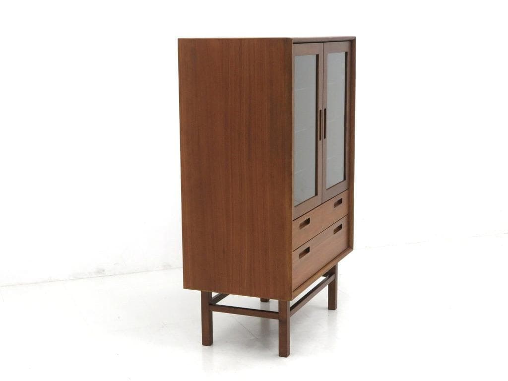 展示品　IDC大塚家具　ウォールナット　飾り棚　サイドボード　収納　キャビネット