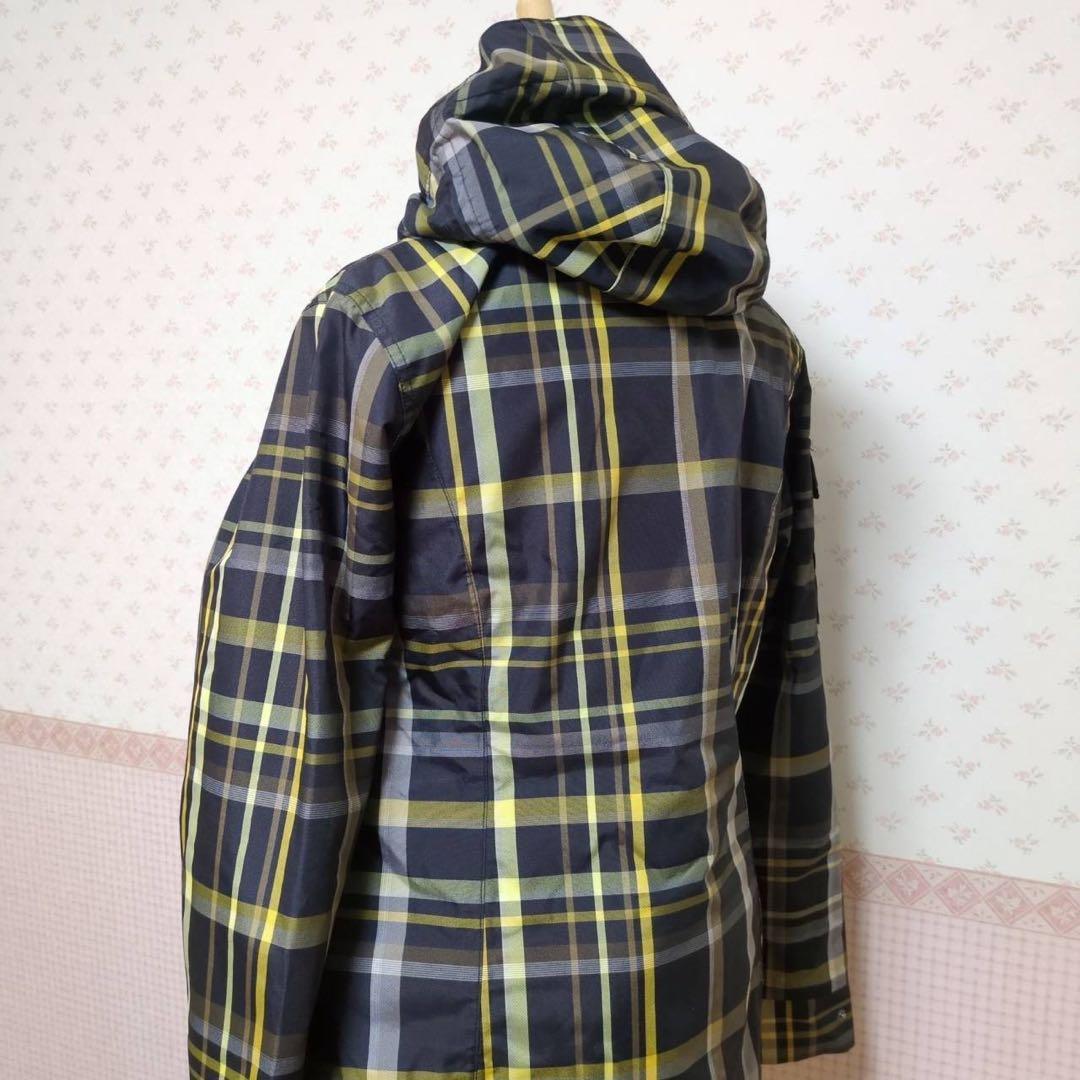 美品　BURTON バートン　スノーボードウェア　レディース M 上下セット