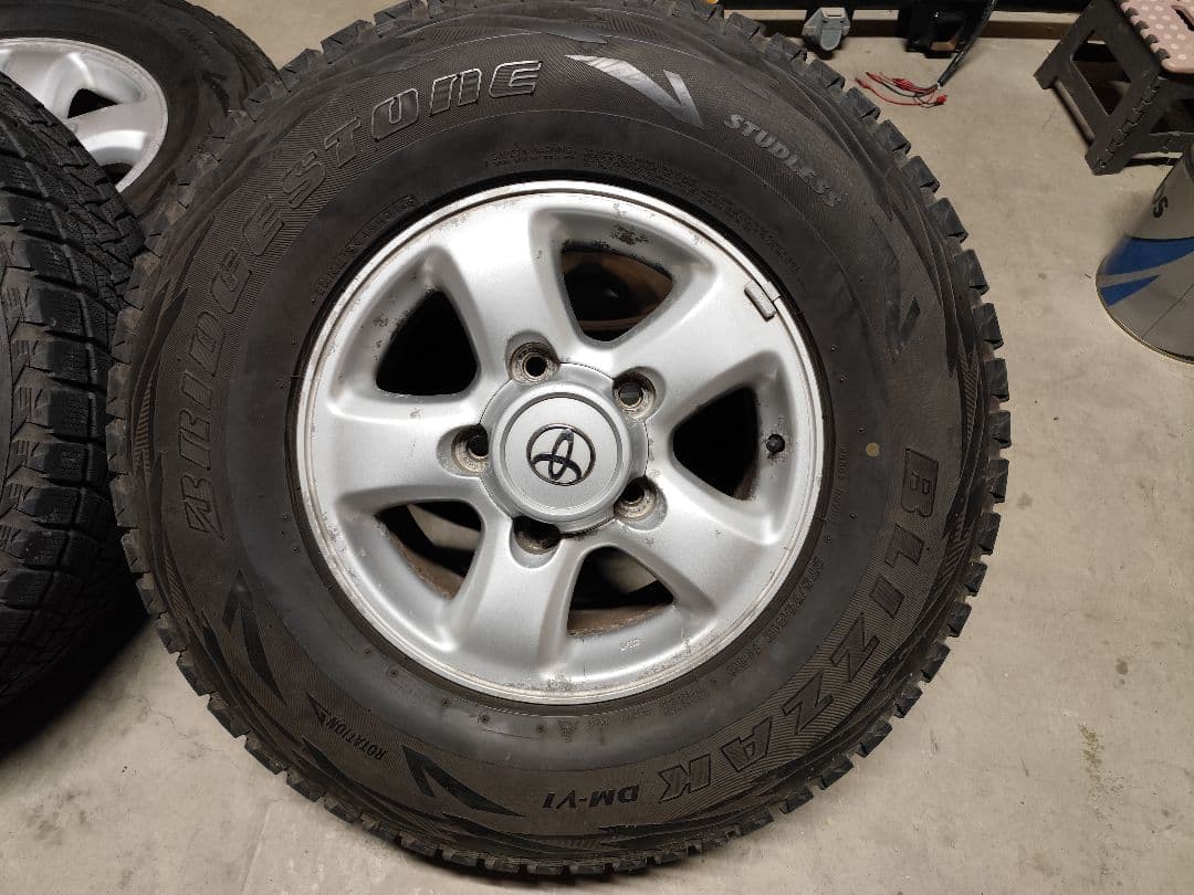 ランクル 100 純正ホイール スタッドレス セット 16インチ