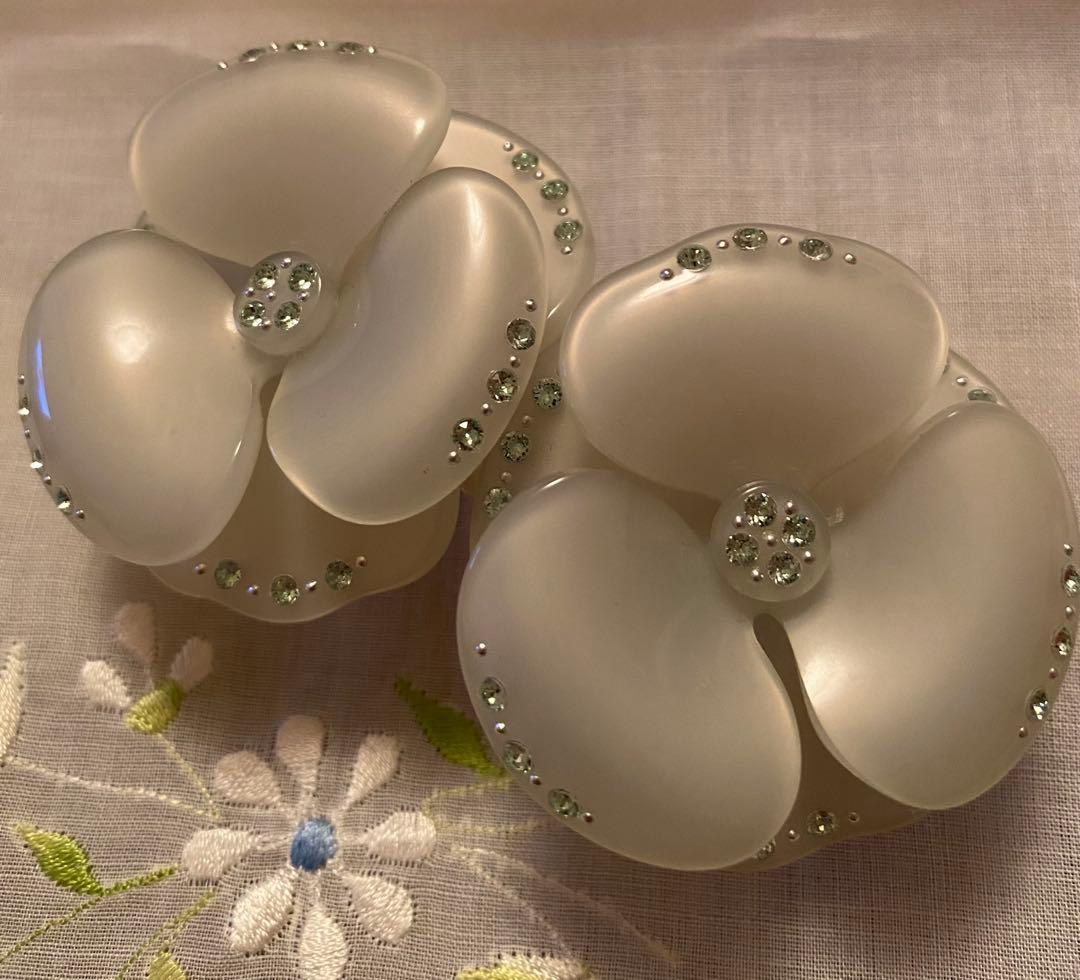 新品未使用品☆アレクサンドルドゥパリ☆カメリア双子グリーンバレッタ