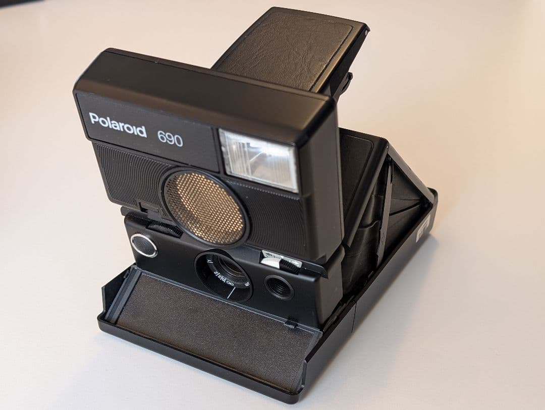 ポラロイド690　元箱有　説明書無　フィルムおまけ