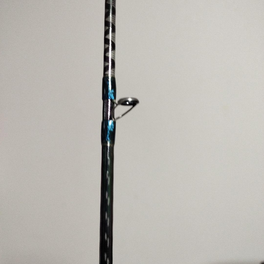 シマノ ワールドシャウラ青 1652R-2 バスロッド