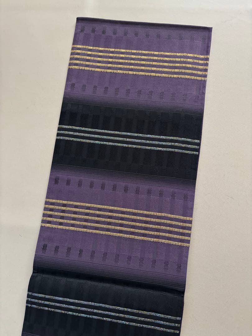 帯締めプレゼント/絹＋金属糸 吉野間道 黒×紫 袋帯 未使用同等 ガード加工
