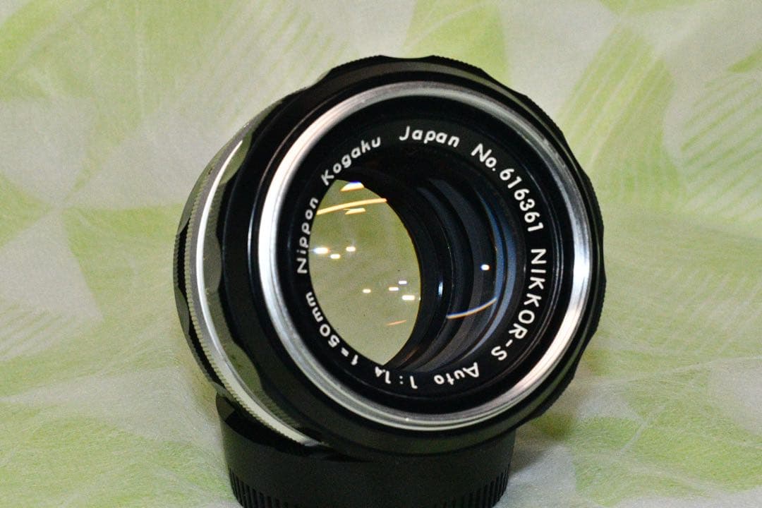 《美品・動作品》 Nikon FE + 標準レンズ付きフィルムカメラ　a0344