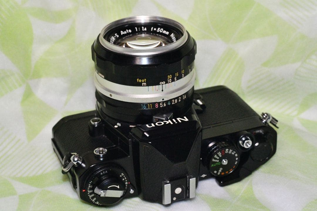 《美品・動作品》 Nikon FE + 標準レンズ付きフィルムカメラ　a0344