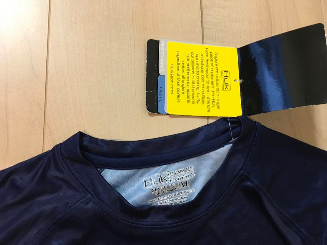 Huk Fishingフィッシングシャツ ネイビー バス柄 M（L） 未使用
