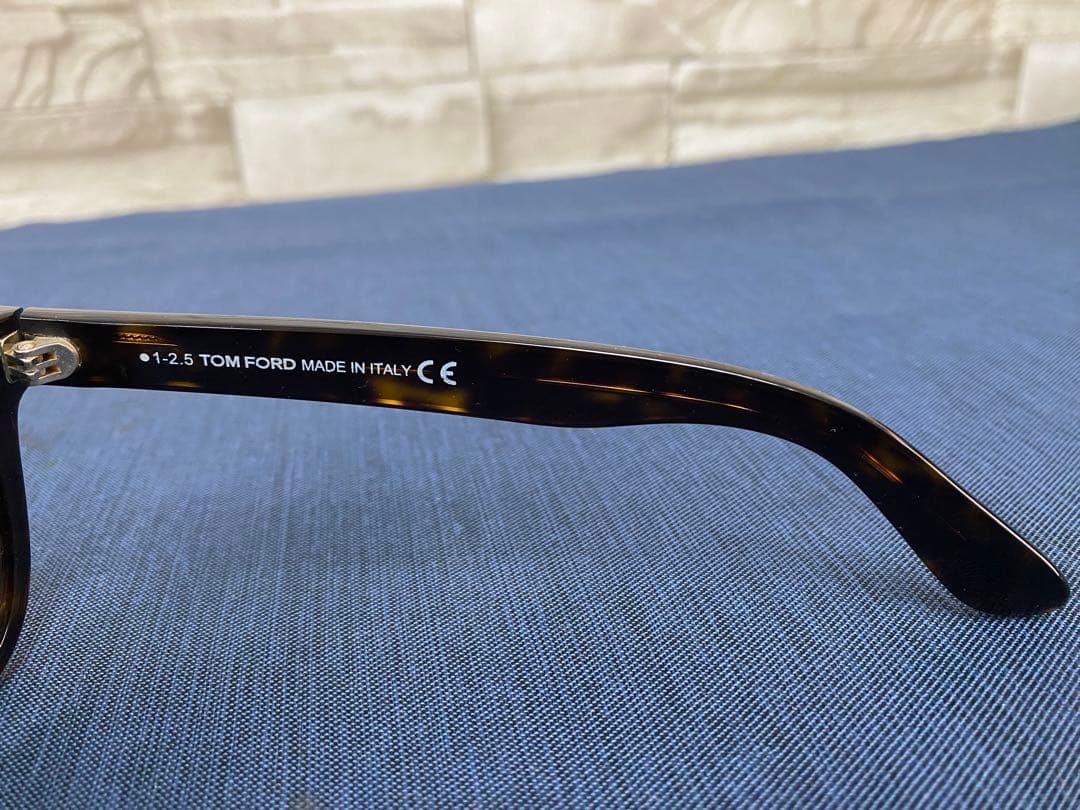 TOM FORD サングラス TF211 トムフォード