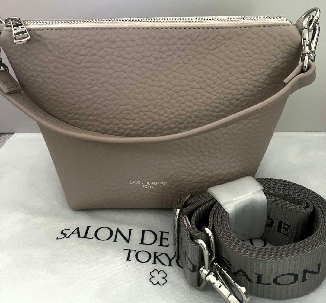 美品♡ サロンドアルファード　バルケ2Wayポシェット　シュリンク型押しレザー