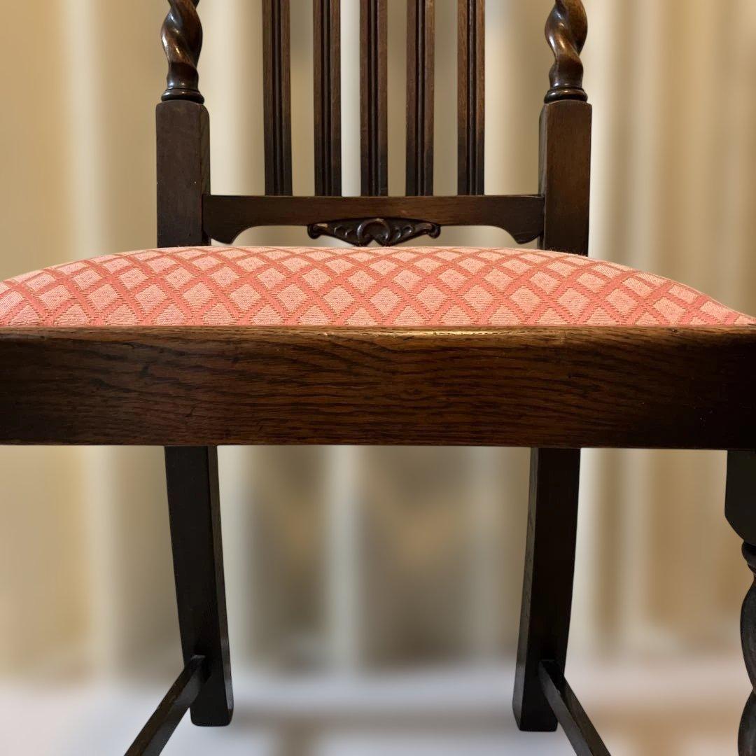 英国　アンティーク　木製椅子 ツイストレッグ　ダイヤモンドパターン ピンク