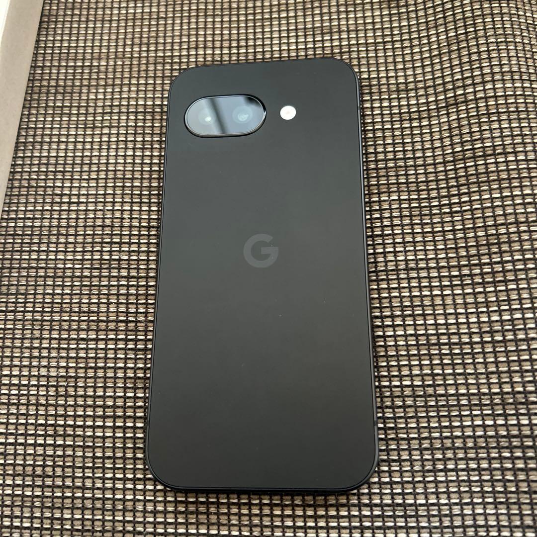 Google Pixel 9a 黒 ハイグレードガラスフィルム付き　新品同様