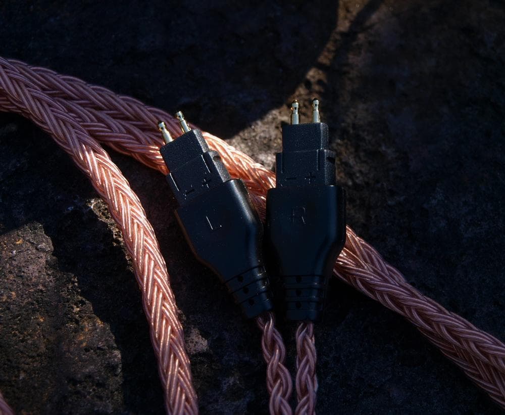 使用僅少Sennheiser ゼンハイザー HD660S 7Nケーブルとカーボン