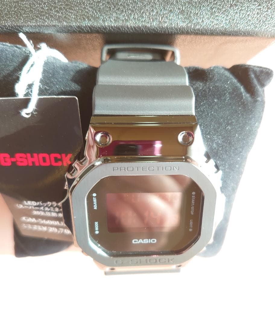 【新品】G-SHOCK メタルケース腕時計 GM-5600UB-1JF