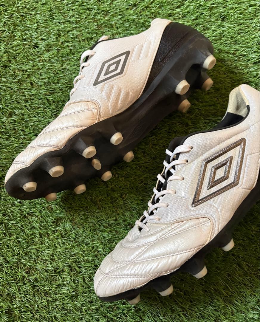 アンブロ アクセレイタープロHG