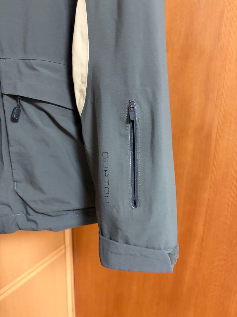 バートンAK GORE-TEX M size