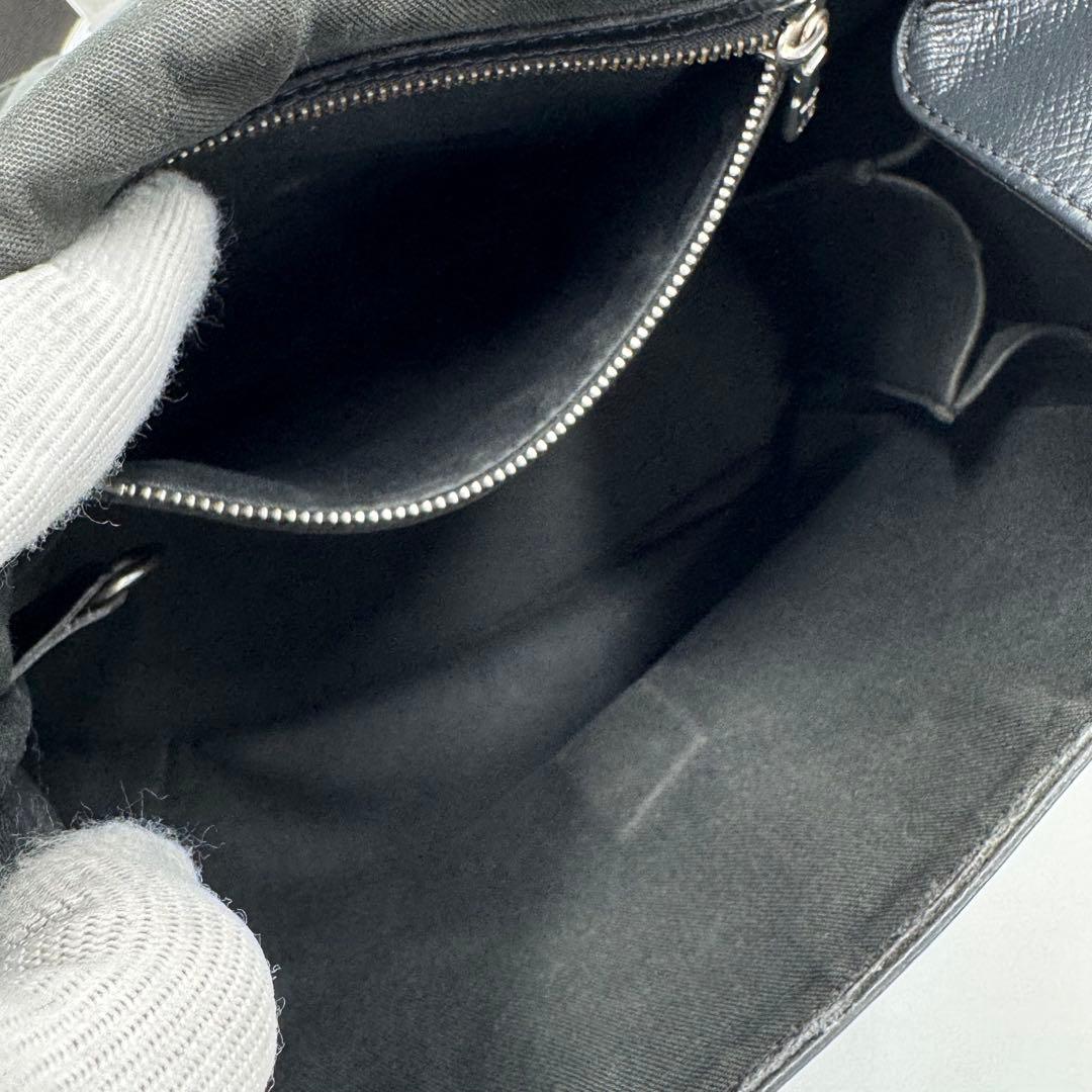 ルイヴィトン タイガ ヤランガ レザー ショルダーバッグ