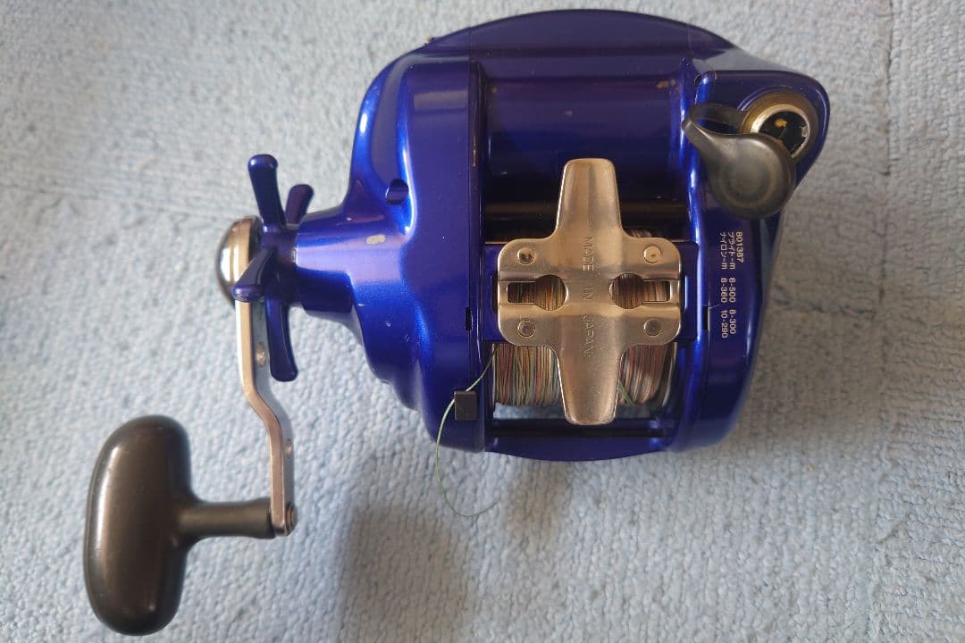 HYPER TANACOM 600Fe 電動リール