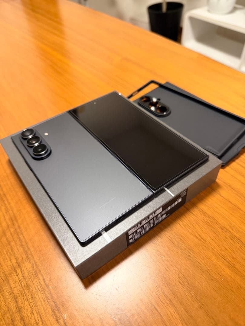国内版（KDDI）Samsung Galaxy Z Fold 7 512GB