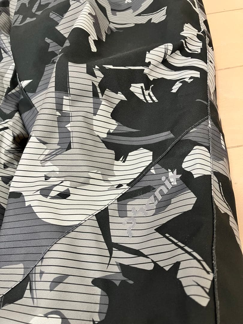 PHENIX フェニックス　スノーボードウェア　150cm 上下セット！