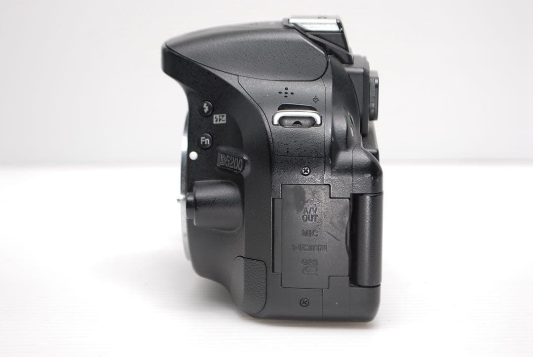 ❤️スマホ転送OK❤️Nikon D5200 軽量で持ち運びが楽 美品 高画質