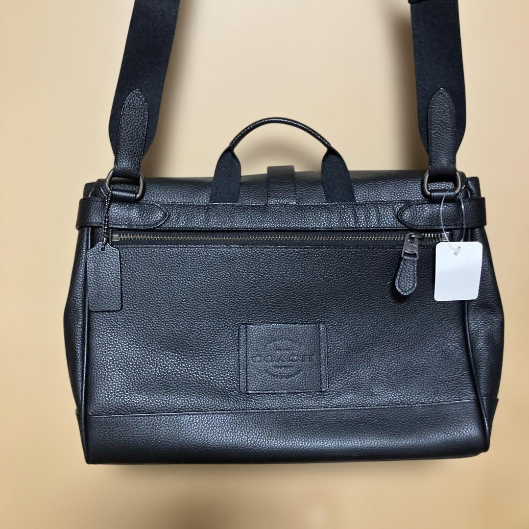 ブラックレザーショルダーバッグ未使用品