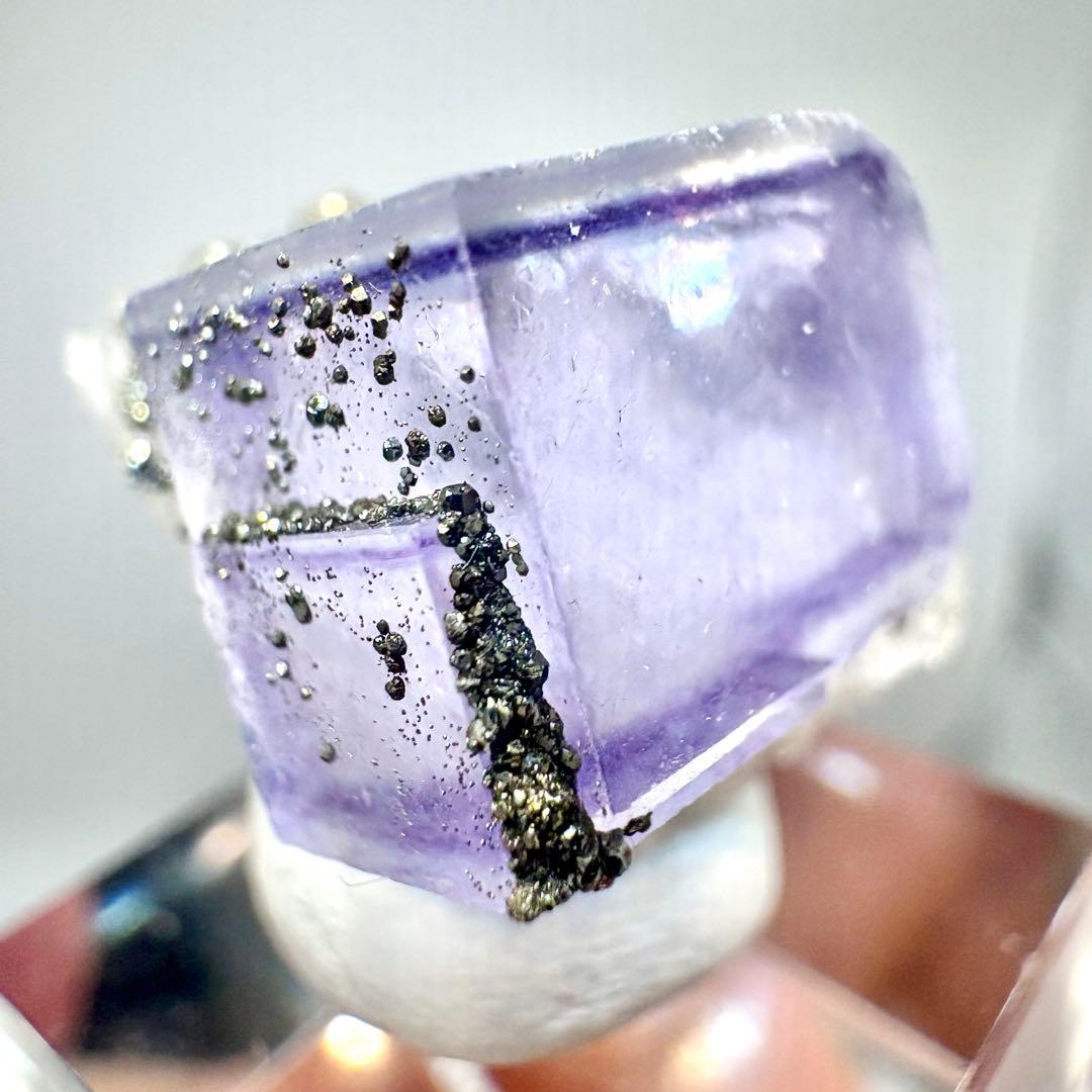 603 中国　ヤオガンシャン産　フローライト&パイライト&クォーツ