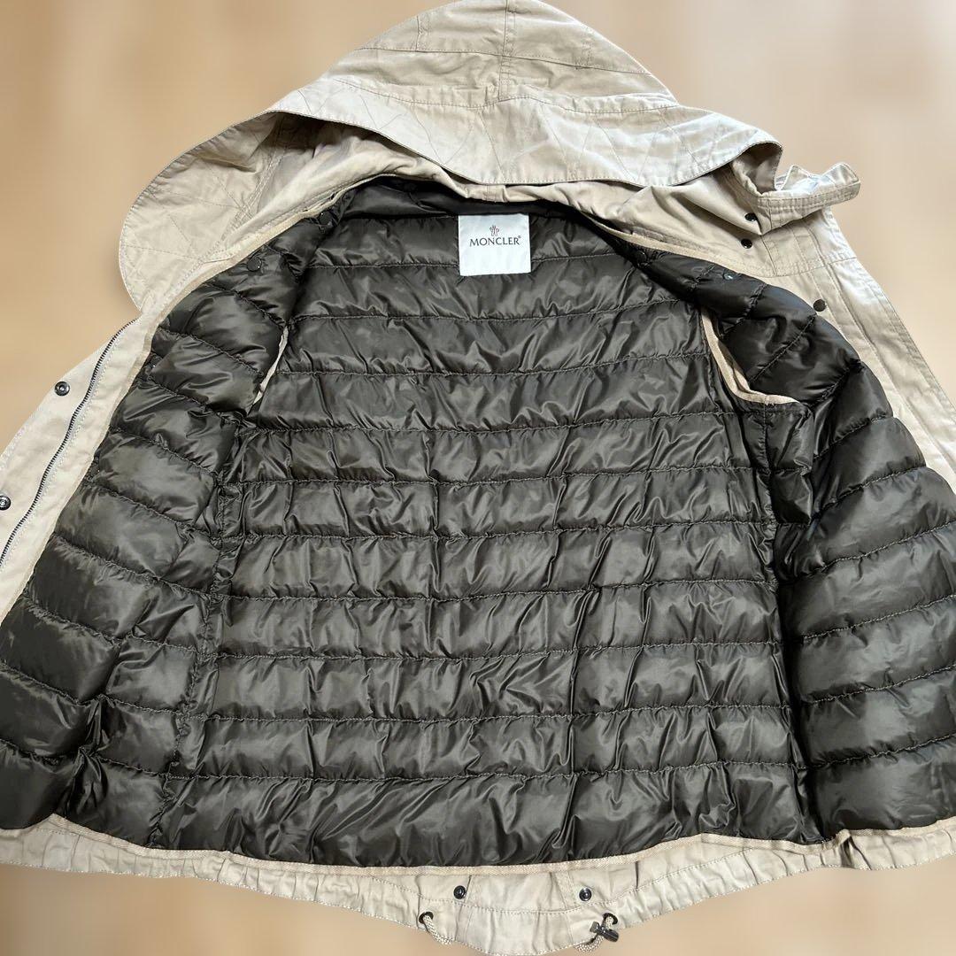 どり　モンクレール　モッズコート　ダウンインナー付きコート