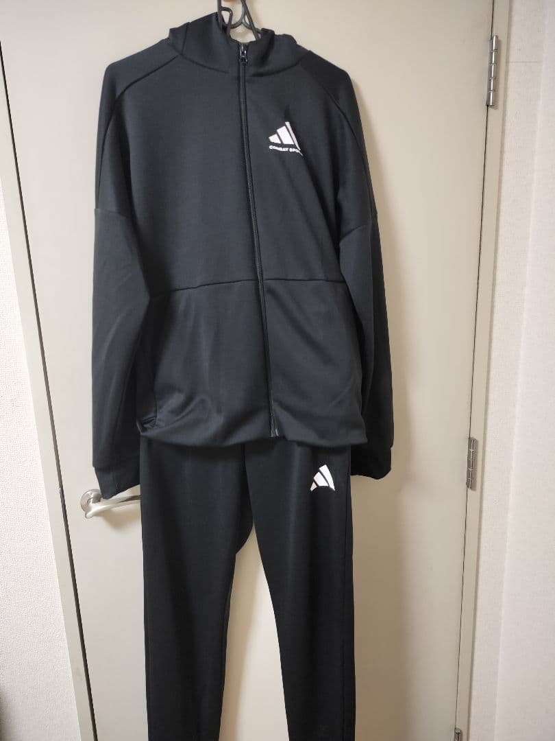 アディダス コンバット スポーツ　セットアップ　定価16280-　ブラック