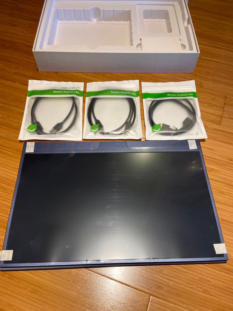 EVICIV 15.6インチ　モバイルモニター