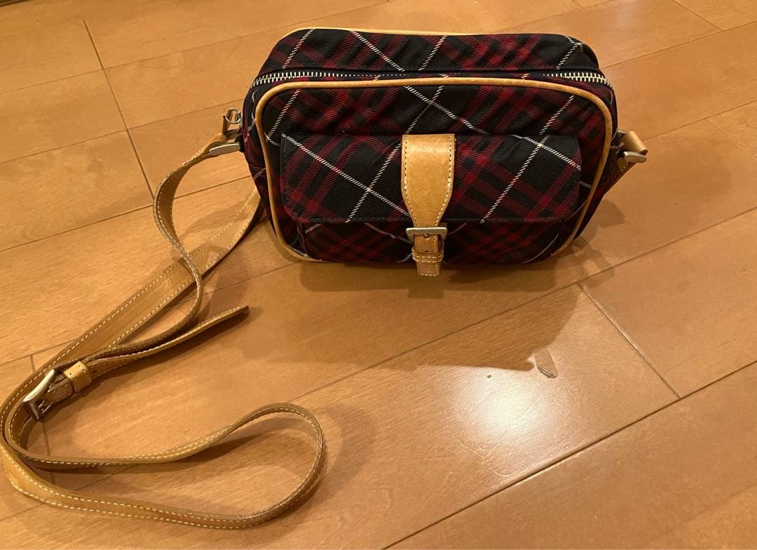 BURBERRY バーバリー　ブルーレーベル　ショルダーバッグ