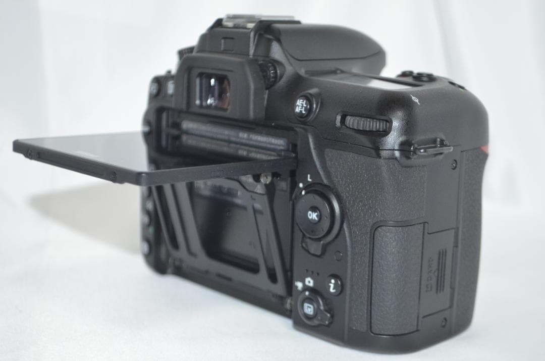 滅多にないシャッター数13500回以下 Nikon D7500☆Wi-Fi搭載