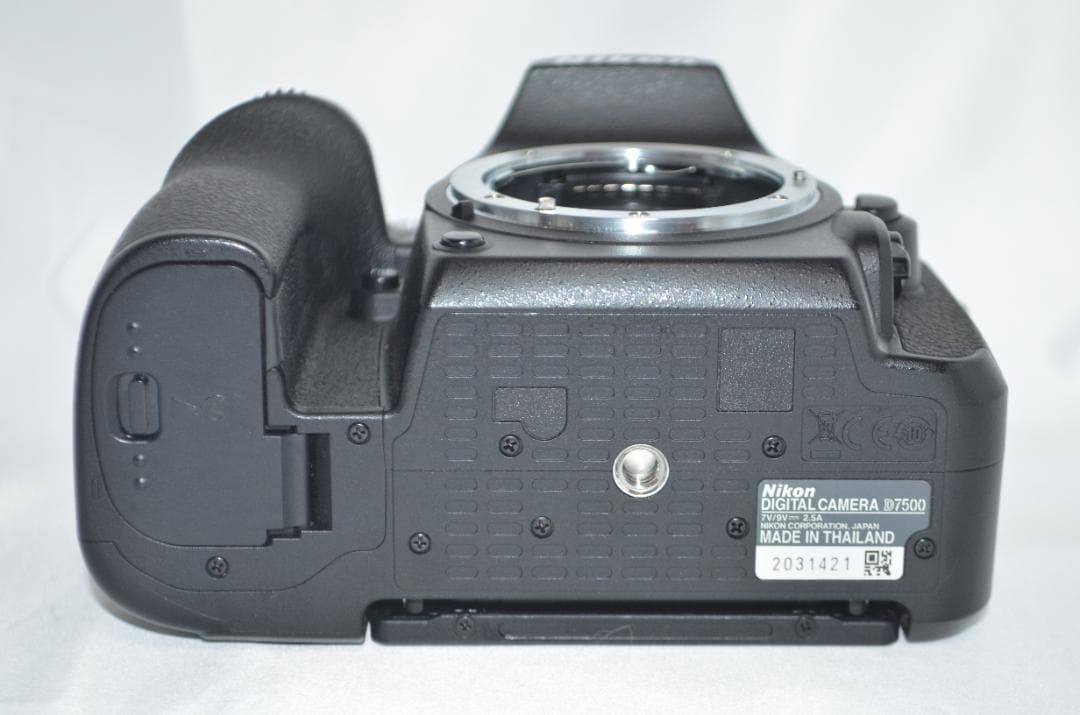 滅多にないシャッター数13500回以下 Nikon D7500☆Wi-Fi搭載