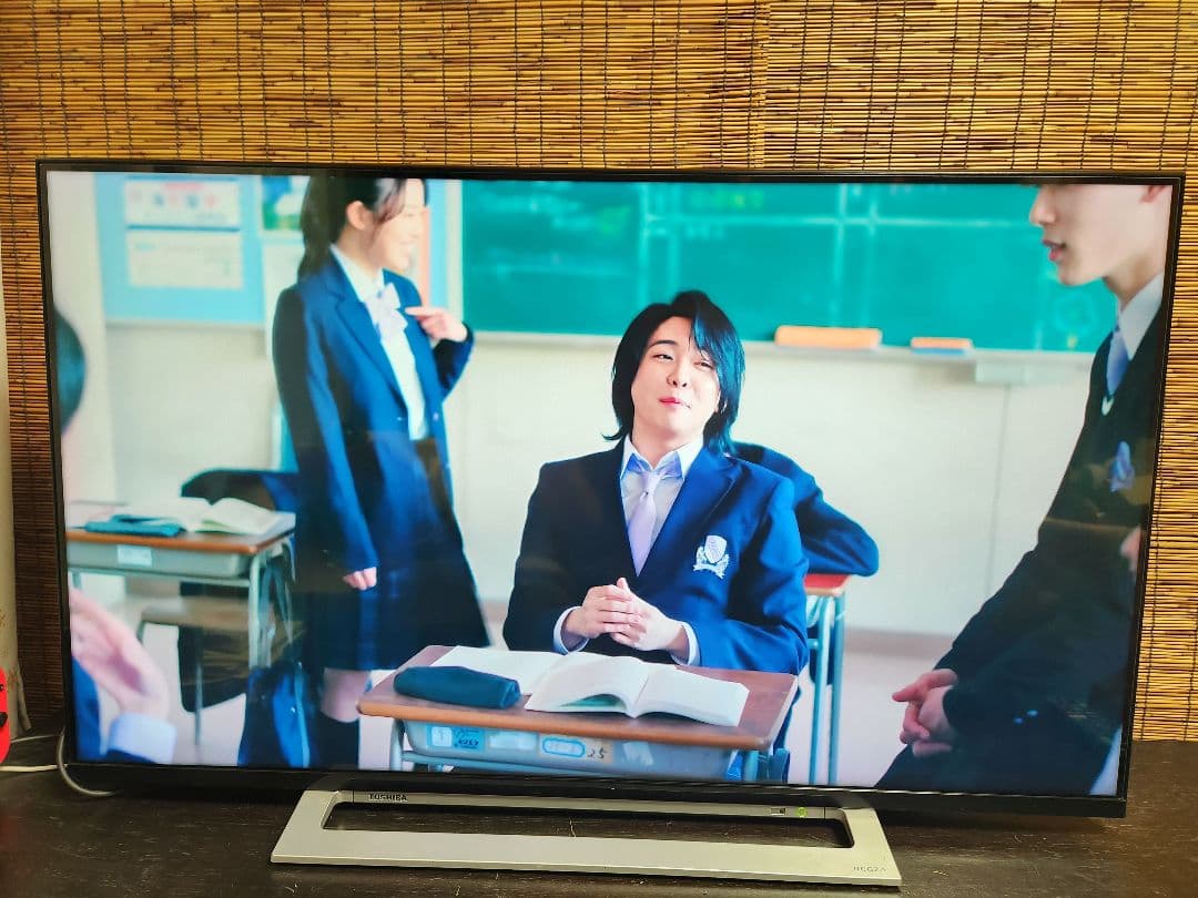 東芝 43インチ 4Kチューナー搭載 液晶 レグザ 43M520X　少難あり