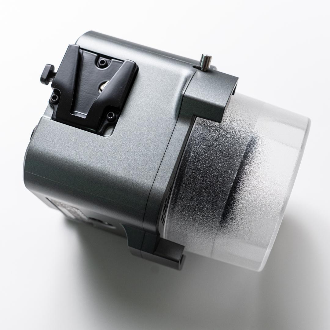 Amaran 60d 照明機器 本体と付属品