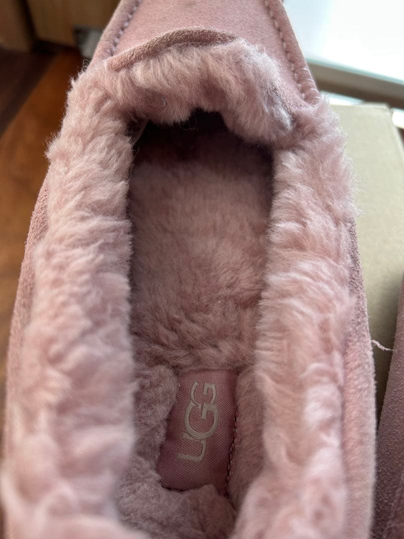 UGG モカシン　ラベンダーシャドー