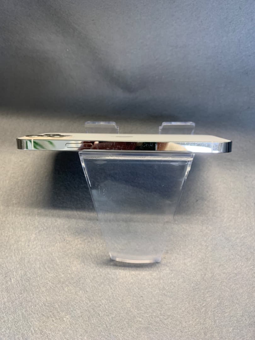 美品 国内版 SIMフリー iPhone12 Pro 128GB シルバー色