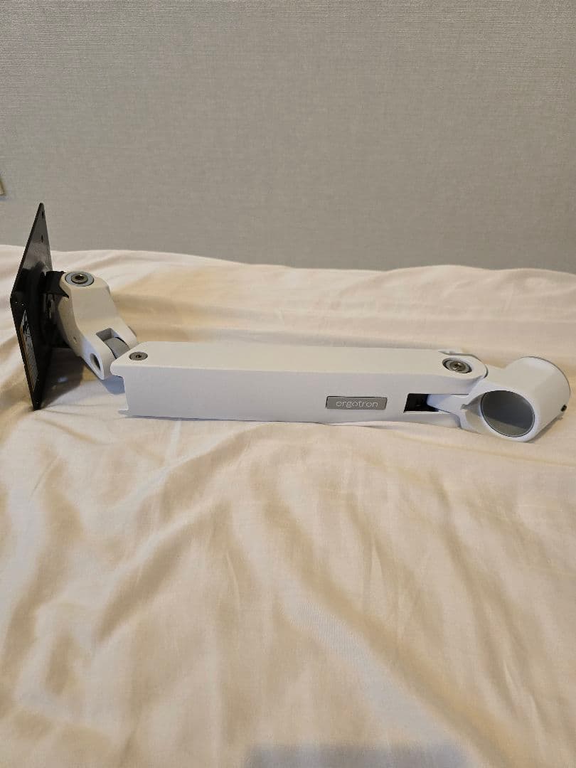 エルゴトロン モニターアーム ホワイト