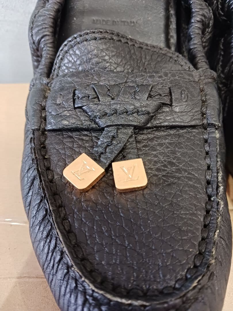 Louis Vuitton ブラック モカシン　　 ３８