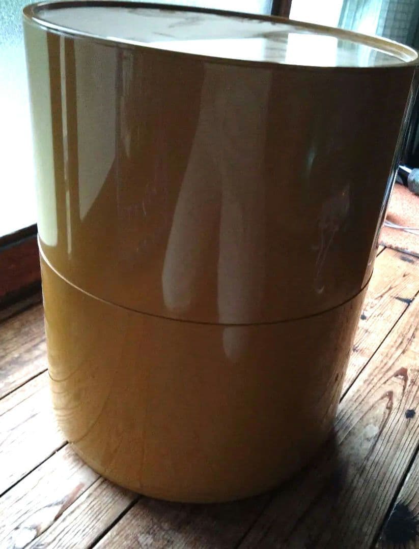 希少。レトロ家具　昭和レトロな二段式収納　サイドテーブルにも。