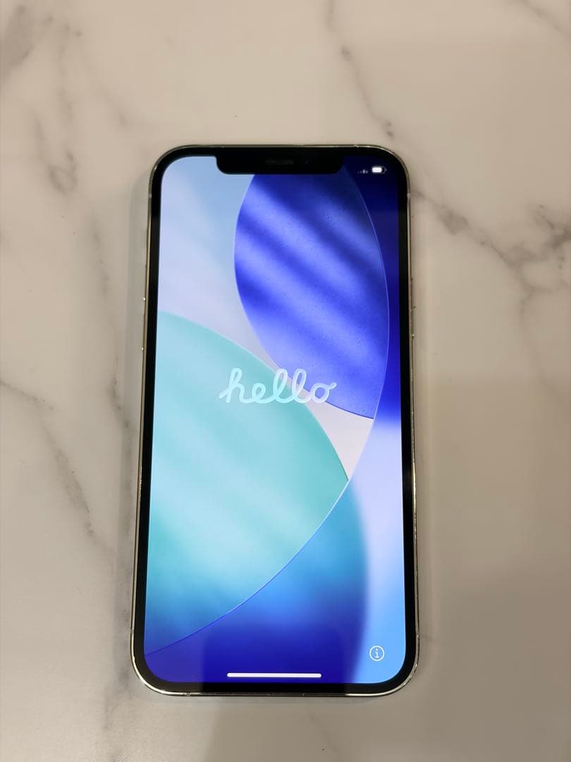 Apple iPhone 12 Pro ホワイト 本体　SIMフリー