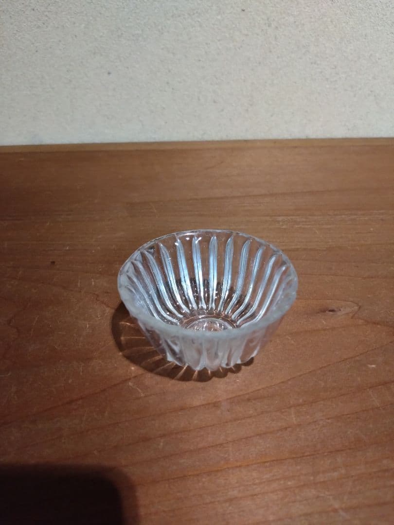 江戸ガラス 型吹き 菊形盃 猪口