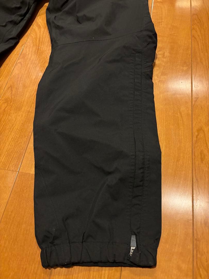 釣り専用設計　HELLY HANSEN アトラクターGORE-TEX Pro