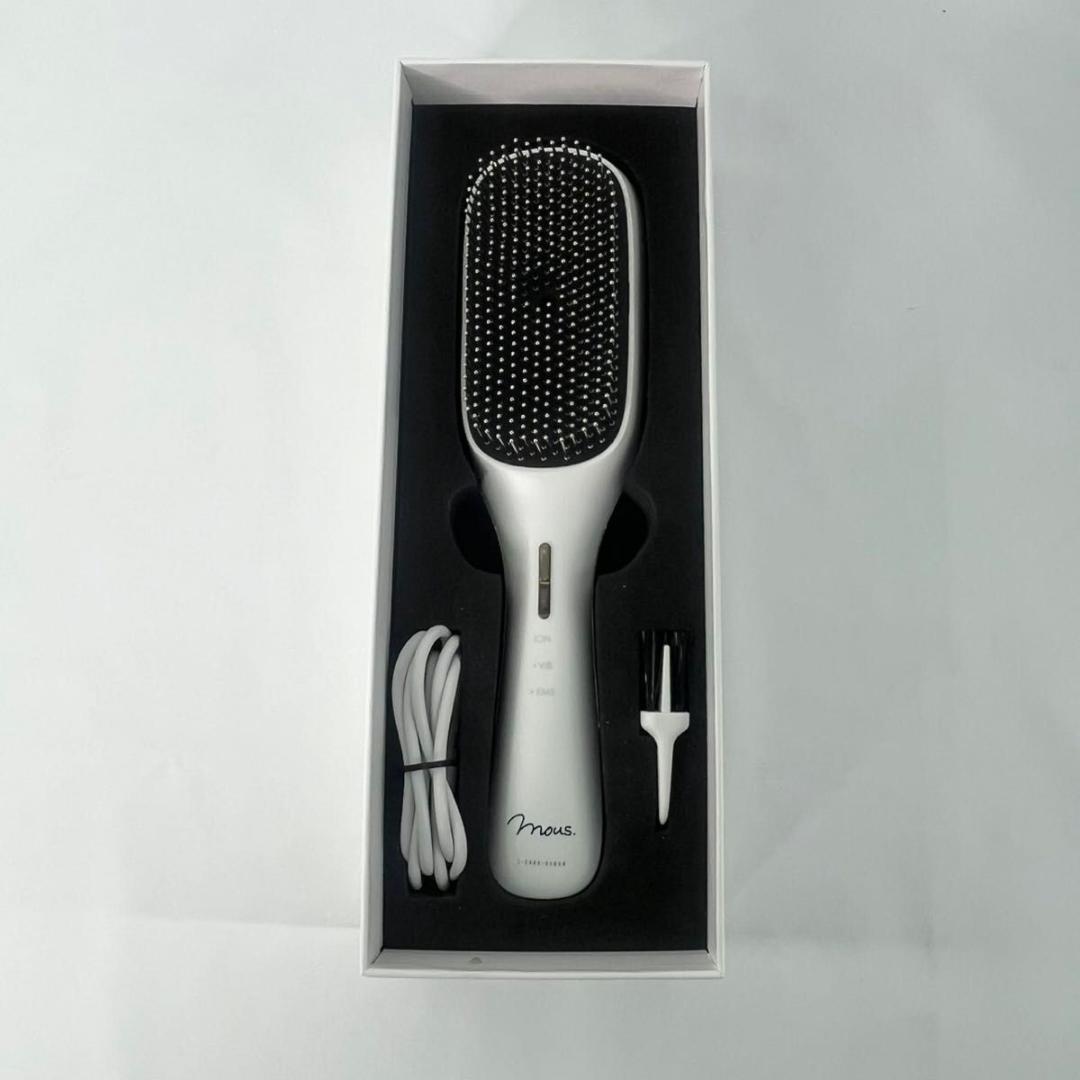 【美品】mous. ELEBRU エレブラ 美顔器 EMS 電気ブラシ