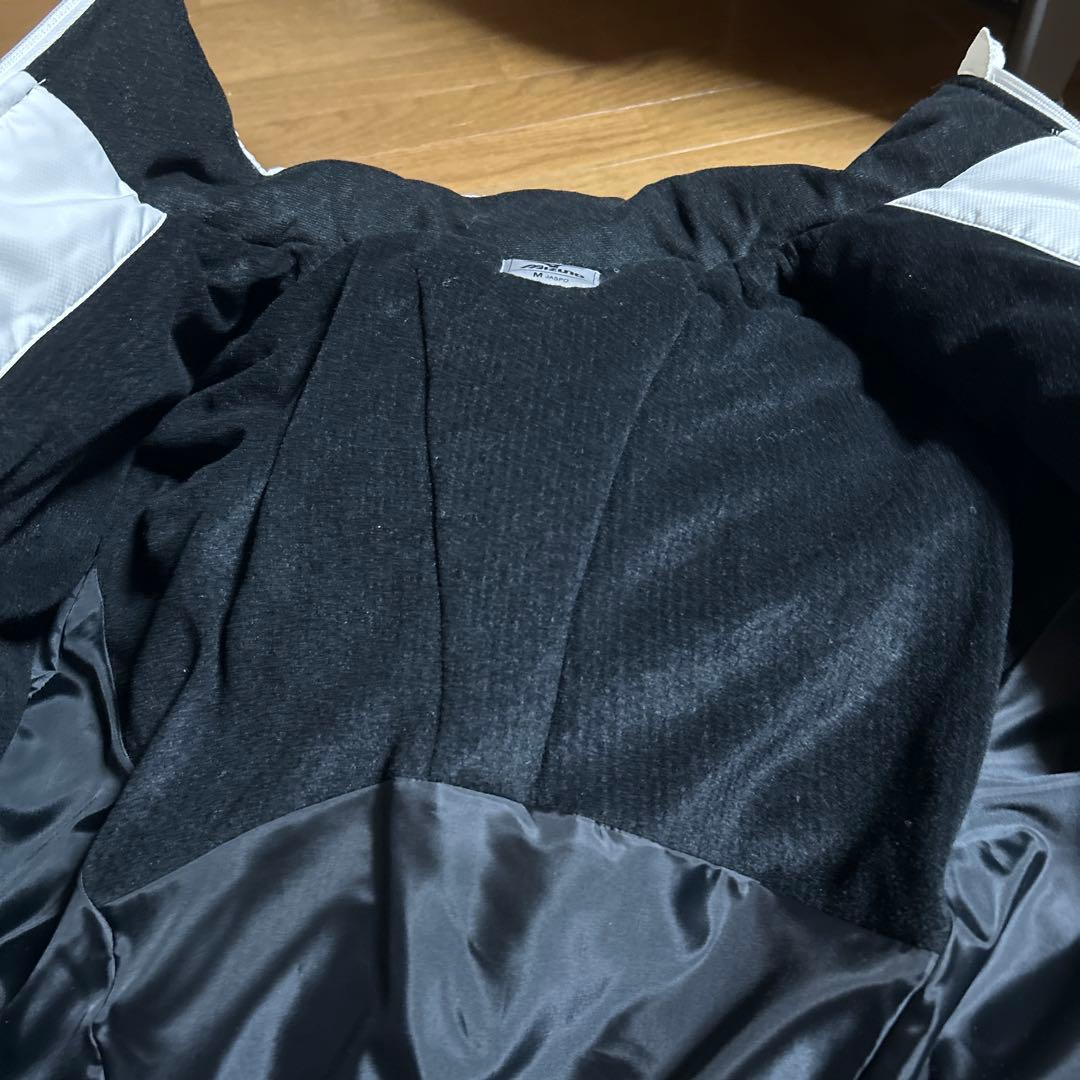 美品Mizuno ホワイト ブレスサーモ中綿ジャケット