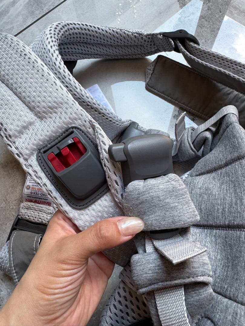 ベビービョルン抱っこ紐　ハーモニー